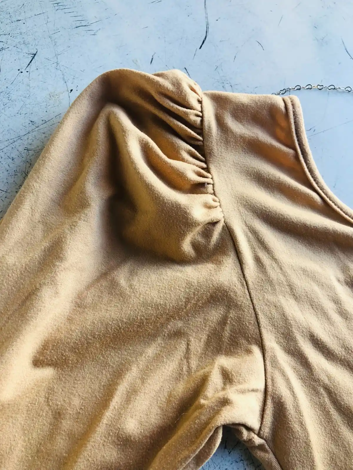 Body beige gamuza fruncido - Talle M