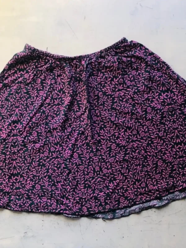 Foto 3 de Pollera estampado floral fucsia - Talle S/M