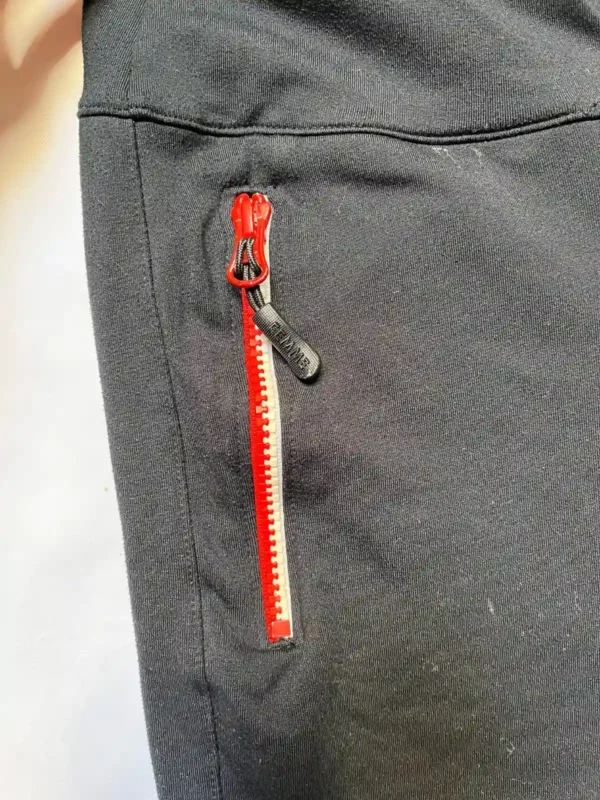 Foto 3 de Pantalón negro deportivo cintura roja (Femme) - Talle S
