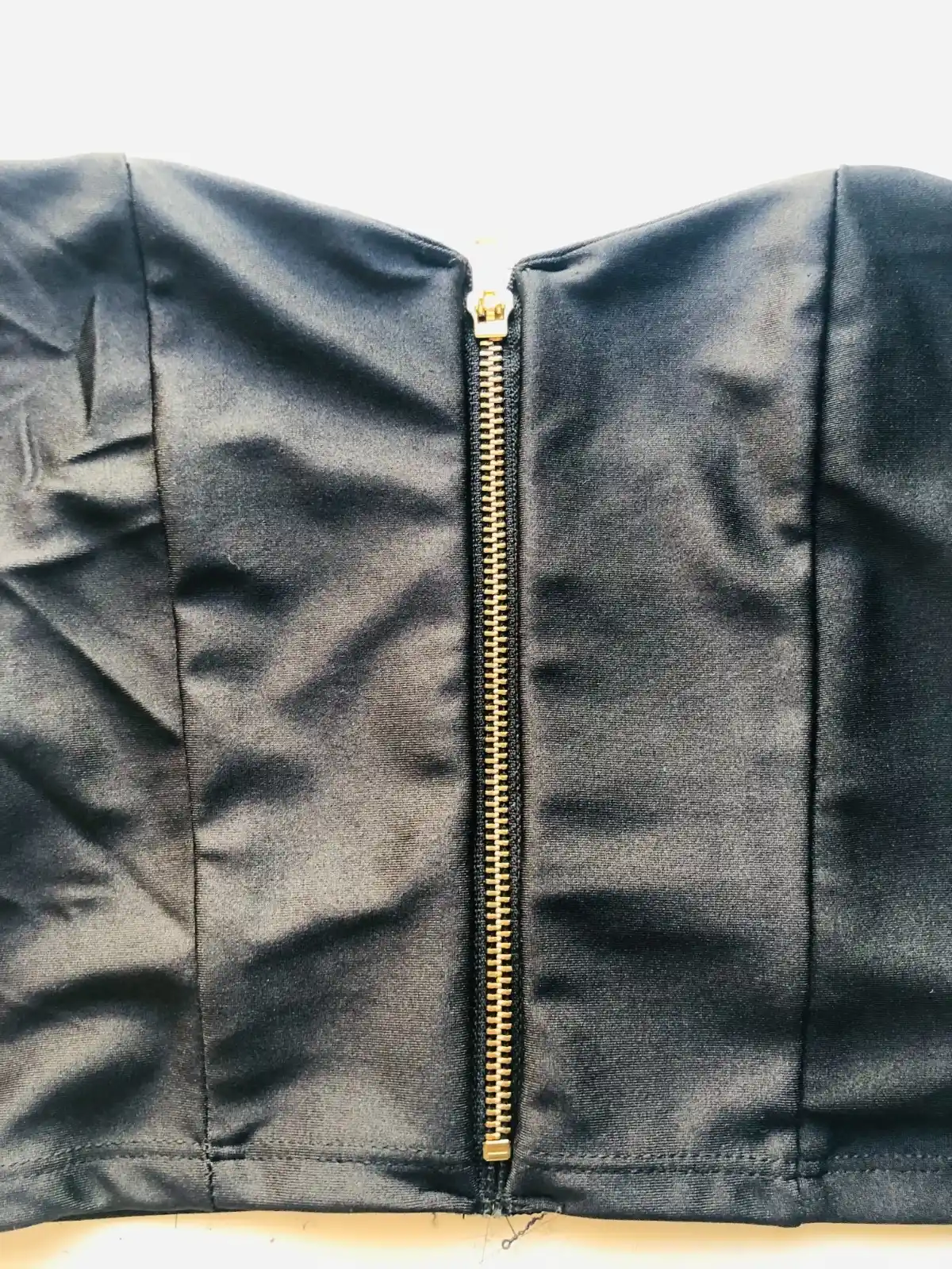 Corset negro cierre dorado - Talle S