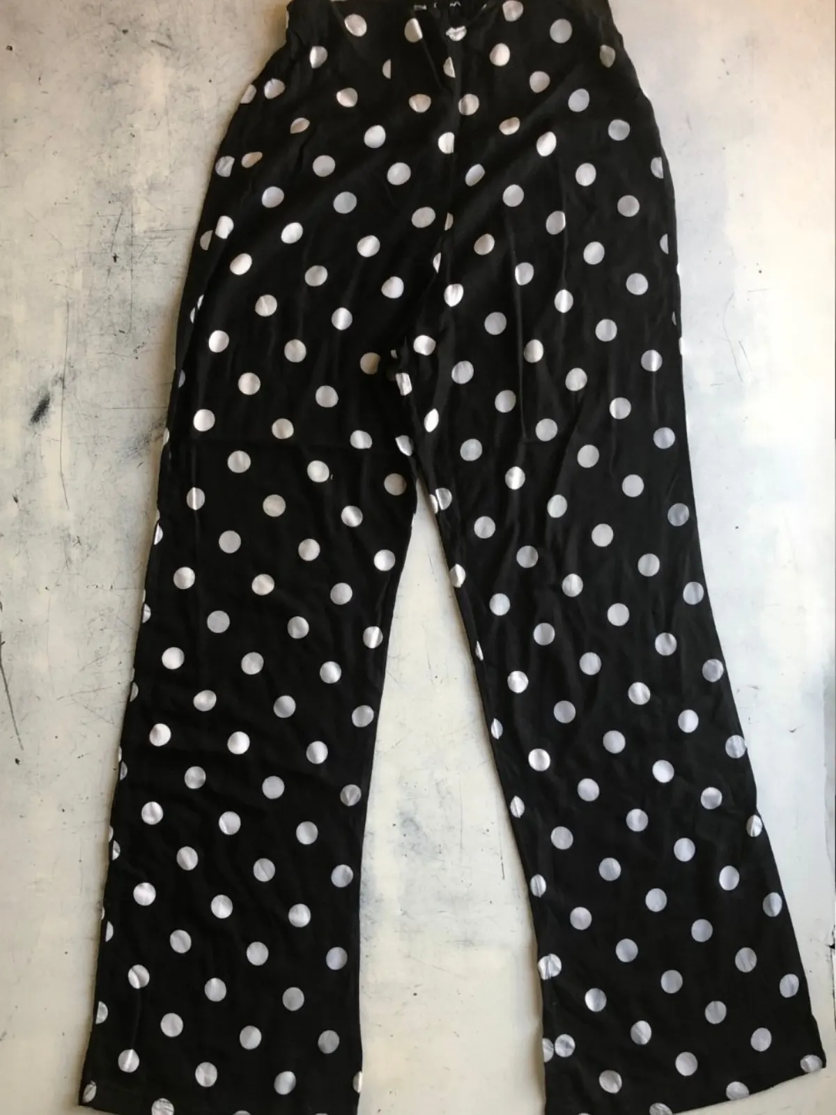 Pantalón lunares blanco y negro - Talle 38