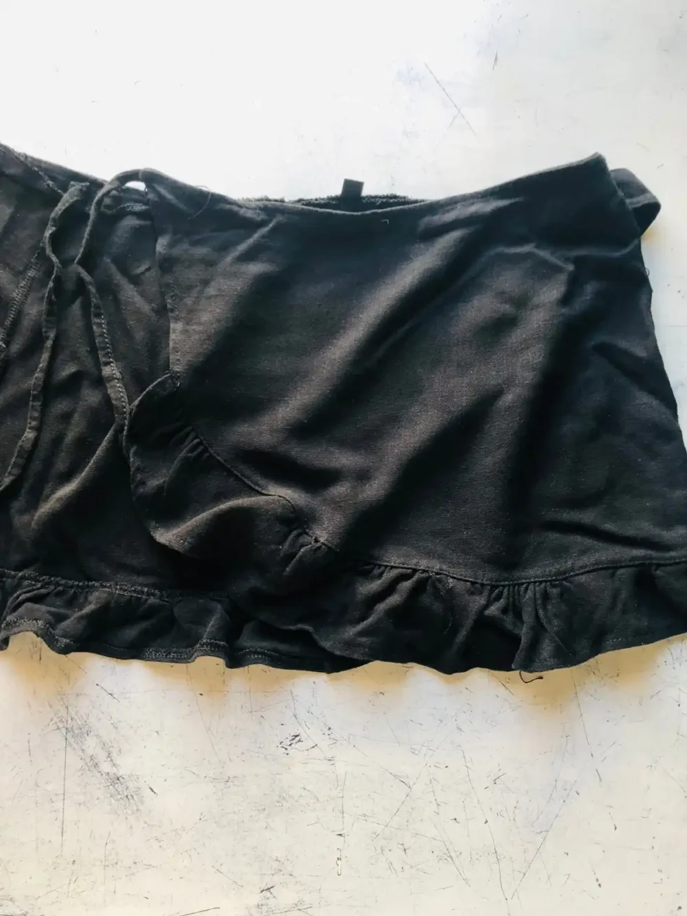 Pollera negra lino con volados (ajustable) - Talle S/M