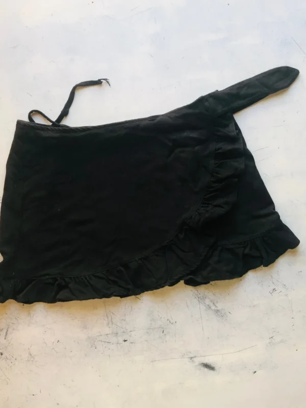 Foto 6 de Pollera negra lino con volados (ajustable) - Talle S/M