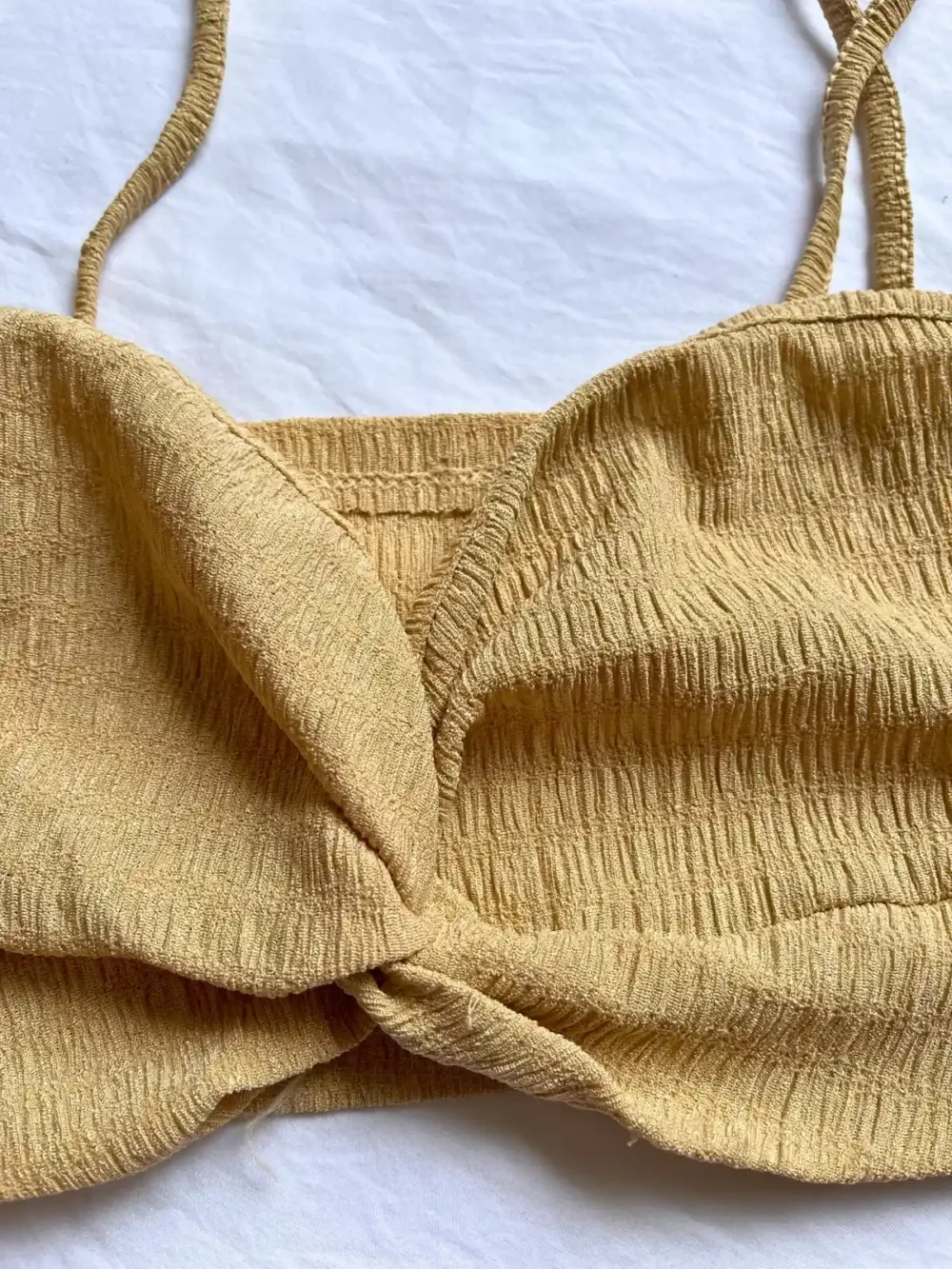 Top anudado beige mostaza - Talle L