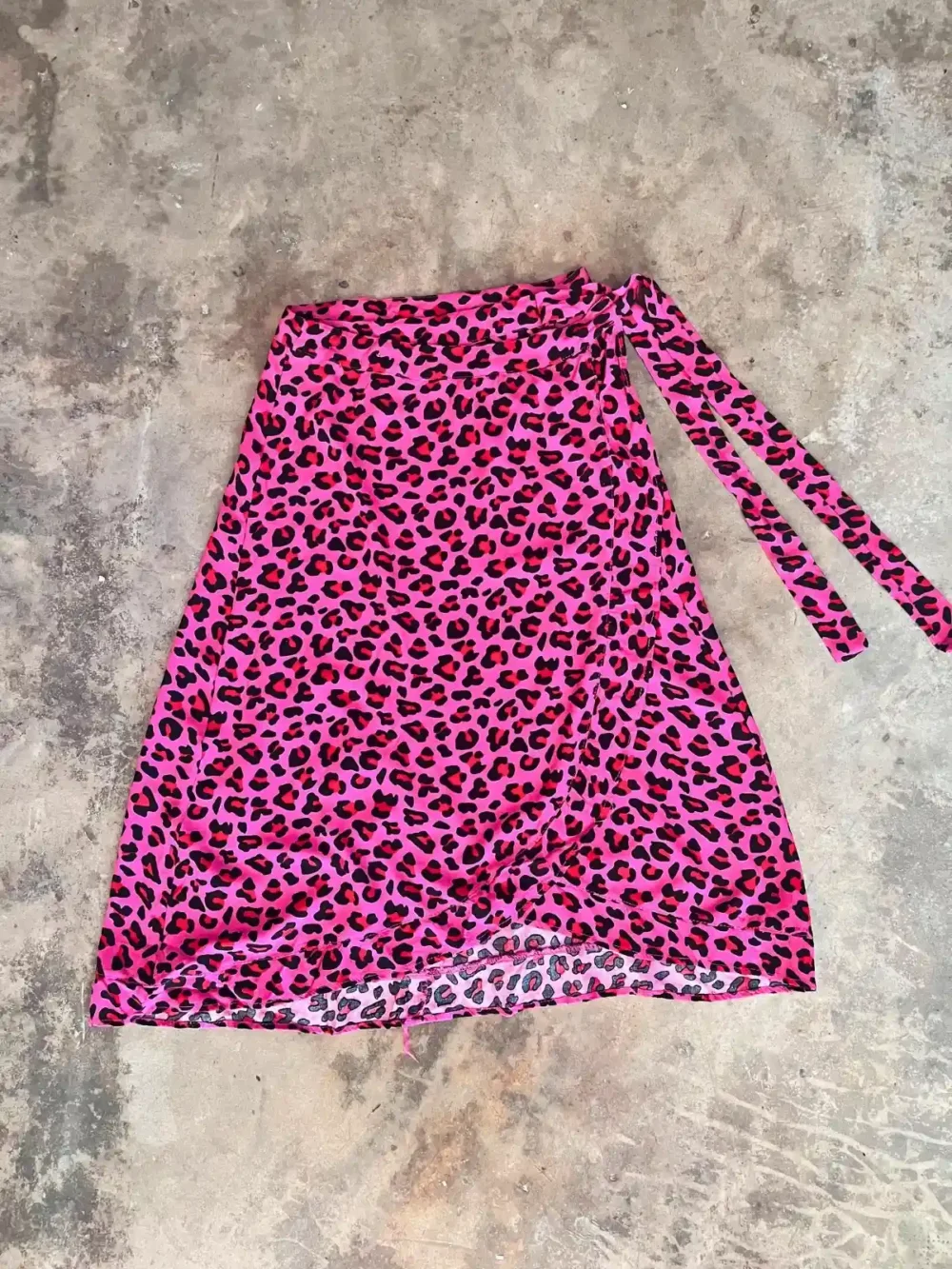 Pollera envolvente animal print fucsia - Talle S/M