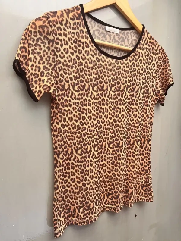 Foto 3 de Remera microtul animal print mangas cortas (Ona Saez)