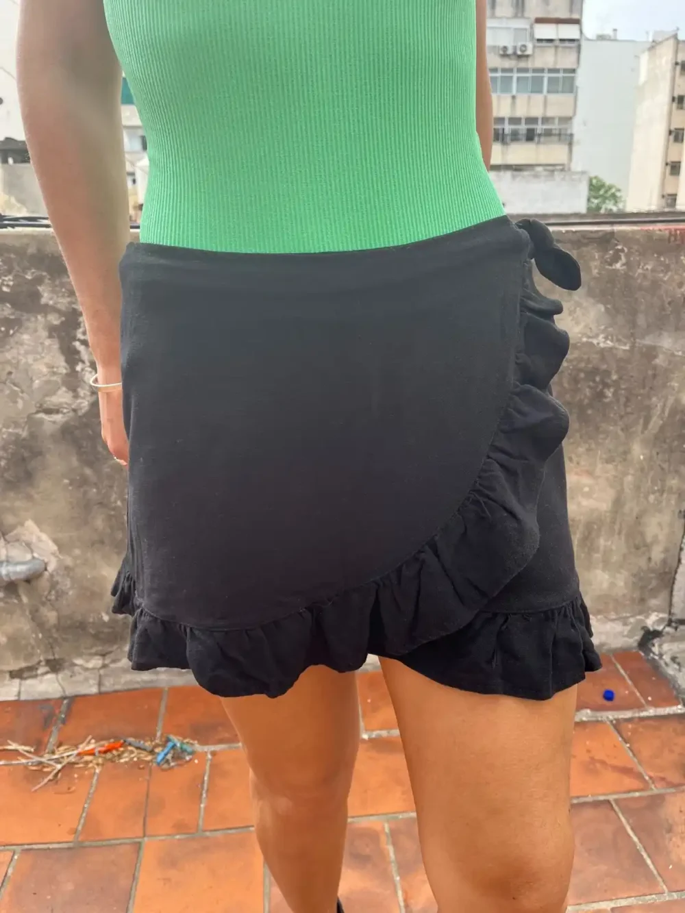 Pollera negra lino con volados (ajustable) - Talle S/M