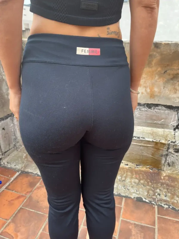 Foto 11 de Pantalón negro deportivo cintura roja (Femme) - Talle S
