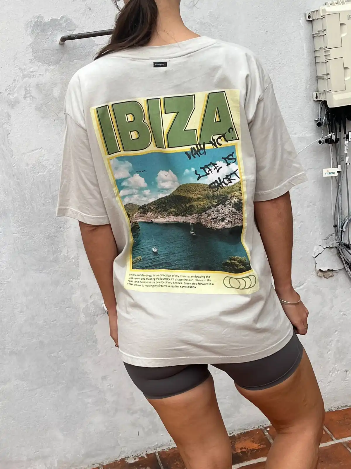 Remera oversize verde oliva Ibiza (Kevington)