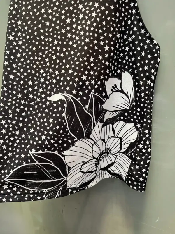 Foto 4 de Musculosa flores (Adidas) - Talle M