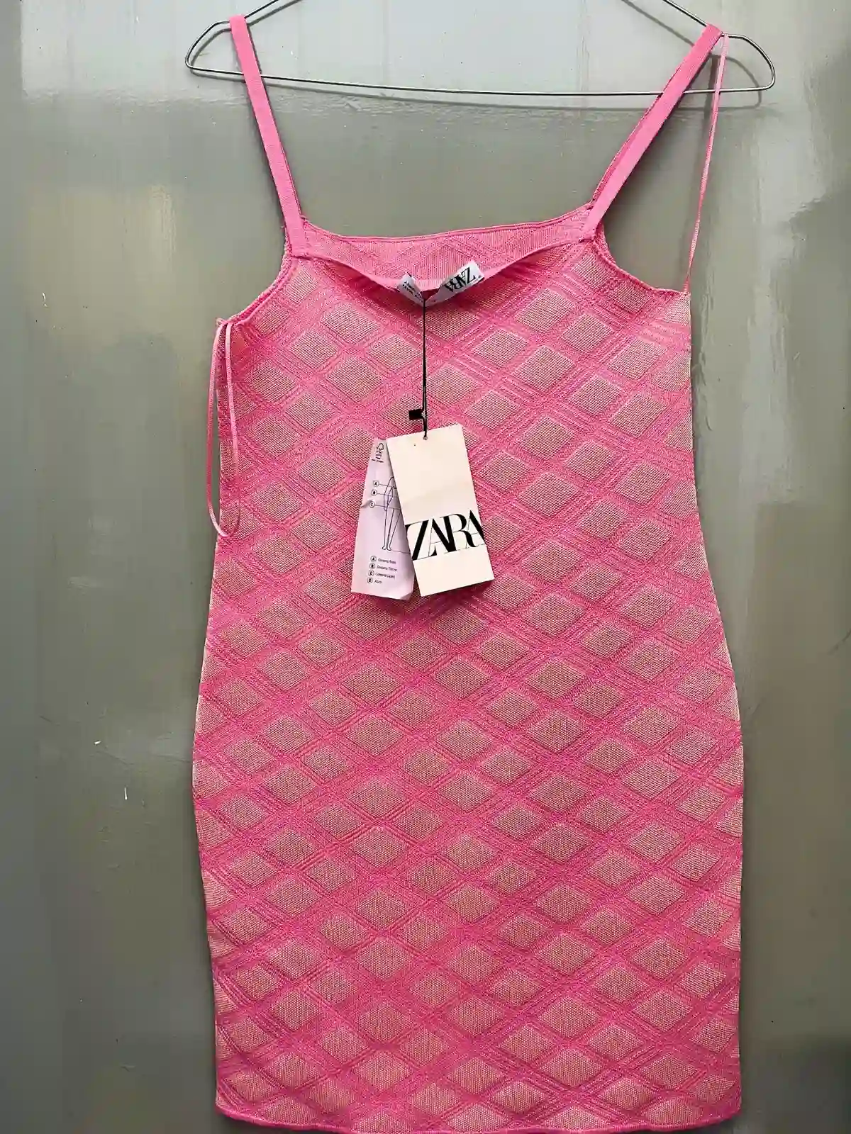 Vestido rosa rombos (Zara) - Talle XS