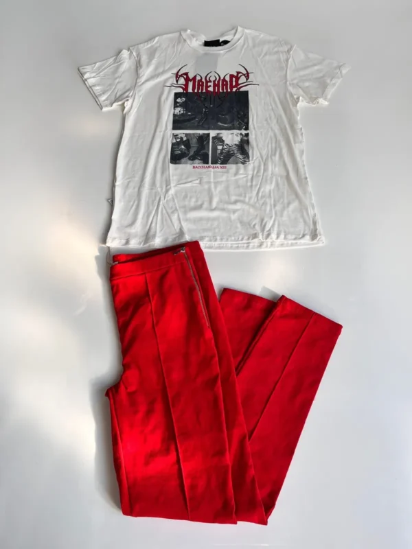 Foto 3 de Conjunto: remera blanca gráfica + pantalón rojo