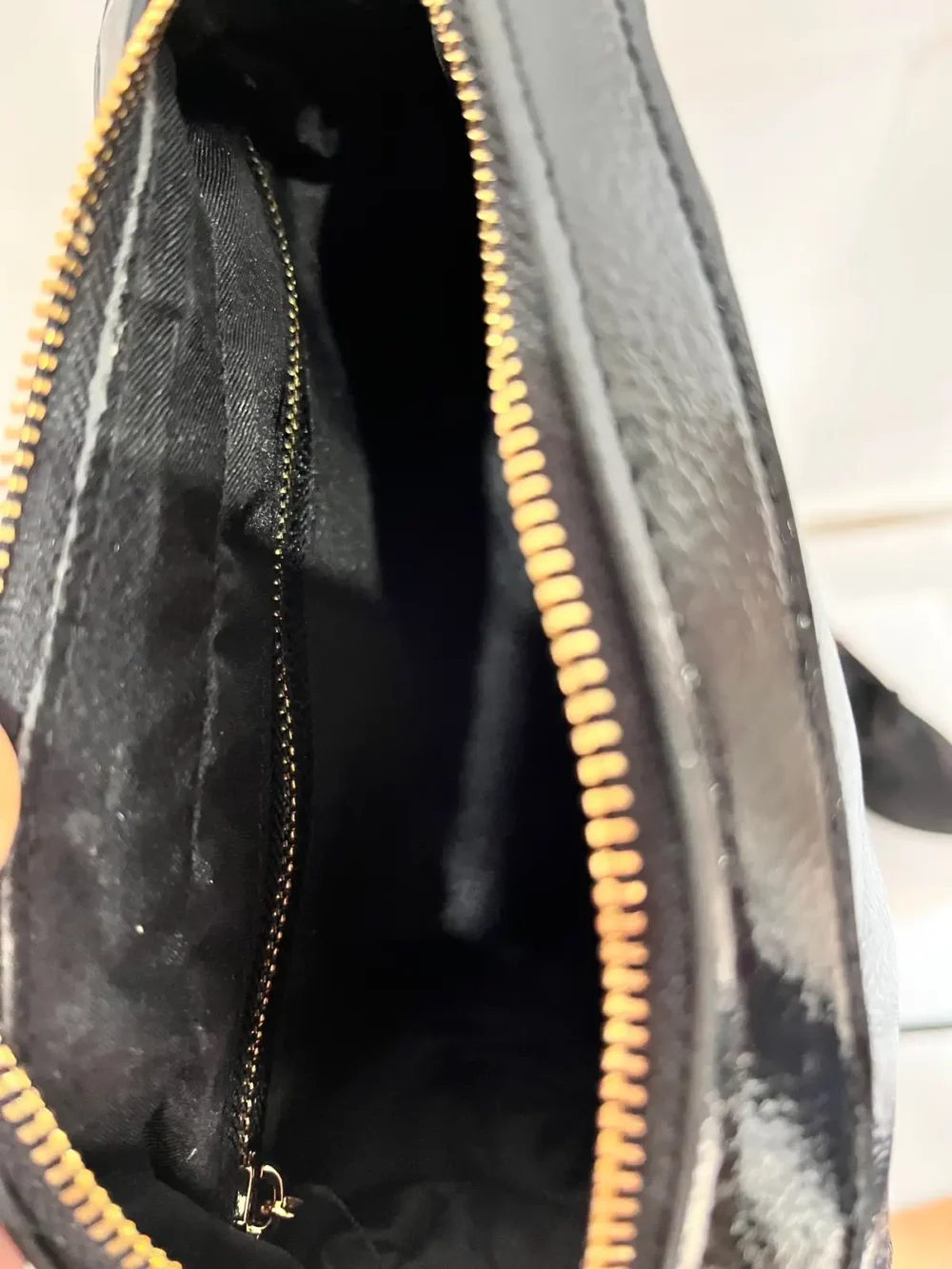 Cartera Negra estilo Charol